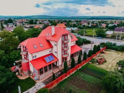 Pensiunea Octogon Piatra Neamţ Buitenkant foto